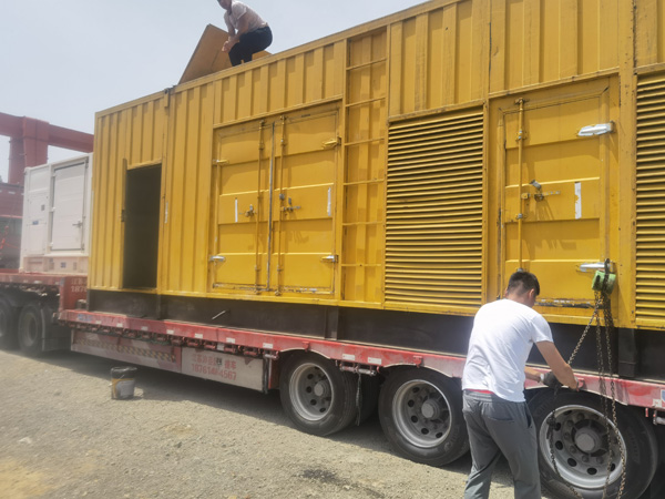 定远发电机出租100KW发电机需要什么规格的电缆线？